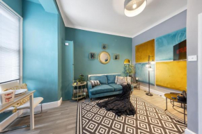 1-Bedroom Flat in Windmill St with Free Parking